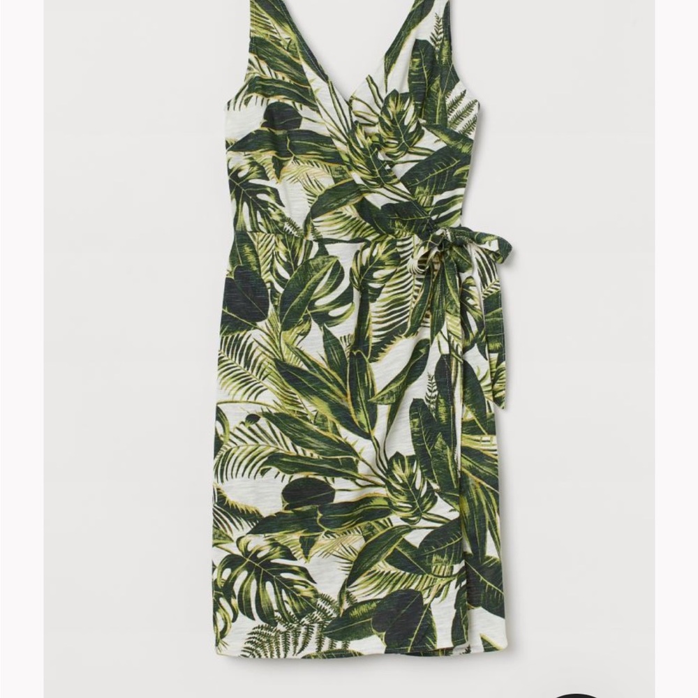 H&M Faux wrap tank dress, v-neck, tropical print. Excellent condition, 3X